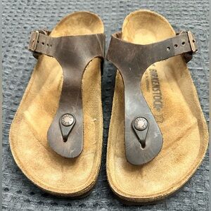 Birkenstock Gizeh sandals. Brown leather ladies 7 men’s 5. EU 38